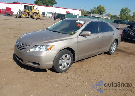 2007 Toyota Camry Ce/Le/Xle/Se z USA, uszkodzony, nr VIN 4T1BE46K17U545438